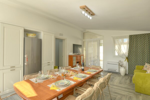 Foto van Vakantiehuis met privézwembad, Fontane Bianche - Vakantiehuis in Siracusa - DiningRoom