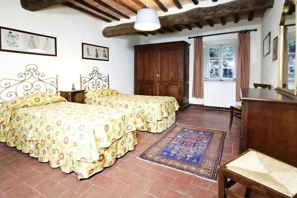 Foto van Charmante Villa in Toscane met Zwembad - Vakantiehuis in Sovicille - BedRoom