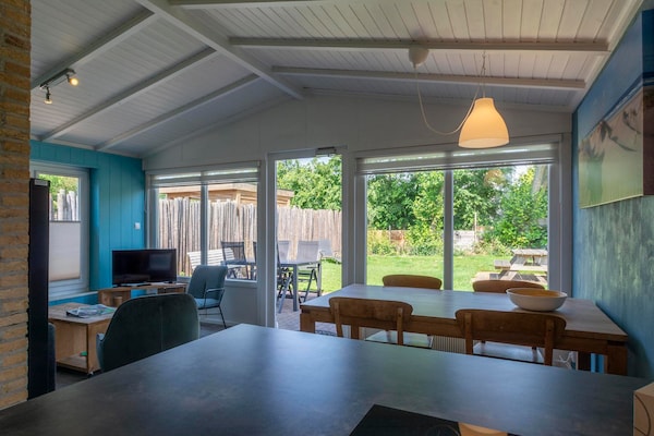 Foto van Garnekuul 56 vakantiehuis voor gezin - Vakantiehuis in Callantsoog - DiningRoom
