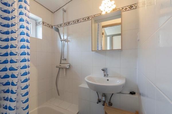 Foto van Garnekuul 56 vakantiehuis voor gezin - Vakantiehuis in Callantsoog - BathRoom