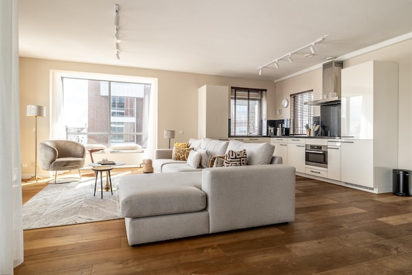 Foto van Appartement in Scheveningen met Havenzicht - Vakantiehuis in Den Haag - LivingRoom