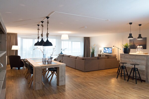 Foto van Appartement in Scheveningen aan de Haven - Vakantiehuis in Den Haag - LivingRoom