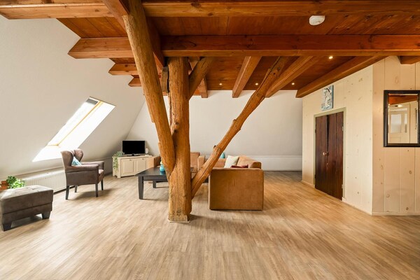 Foto van Appartement Boerderij bij het strand - Vakantiehuis in Schagen - LivingRoom