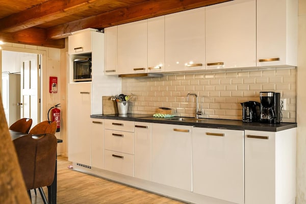 Foto van Appartement Boerderij bij het strand - Vakantiehuis in Schagen - Kitchen