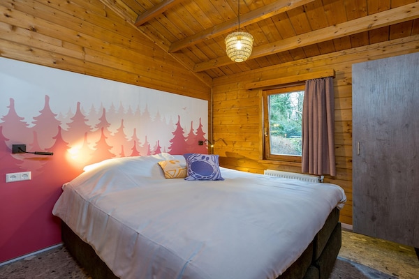 Foto van Bungalow in Hoogerheide met omheind terras - Vakantiehuis in Hoogerheide - BedRoom