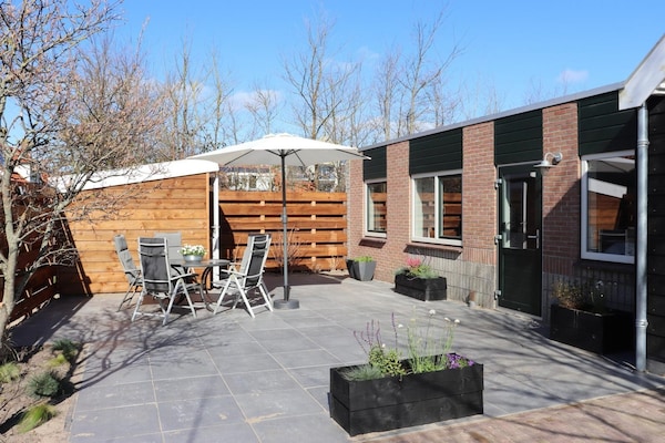 Foto van Vakantiehuis in Petten met tuin - Vakantiehuis in Petten - TerraceBalcony