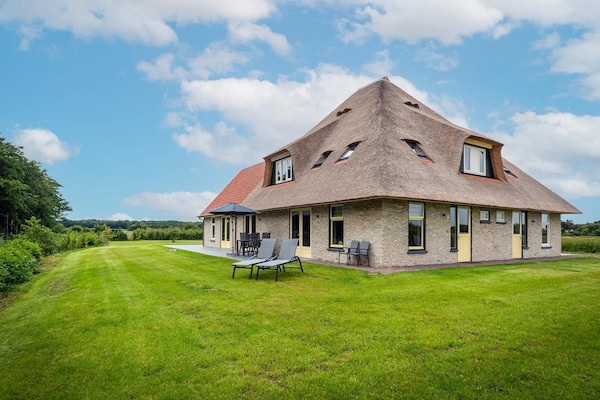 Foto van Boerderij in de buurt van De Koog - Vakantiehuis in De Koog - ExteriorSummer