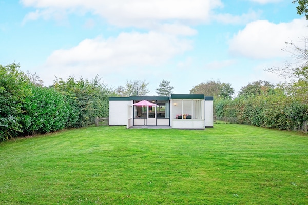 Foto van Gezellig vakantiehuis met bubbelbad op Texel - Vakantiehuis in Den Burg - GardenSummer