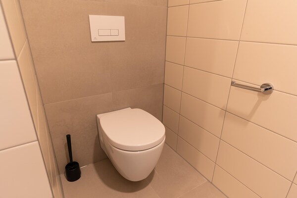 Foto van appartement met adembenemend uitzicht op de stad. - Vakantiehuis in Den Haag - BathRoom