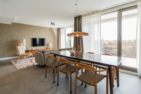 Foto van Appartement in Zeeheldenkwartier - Vakantiehuis in Den Haag - DiningRoom