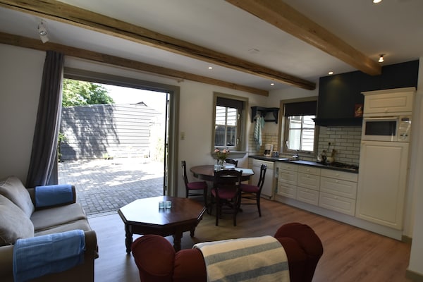 Foto van Huisdiervriendelijk appartement, Sint Maartensbrug - LivingRoom