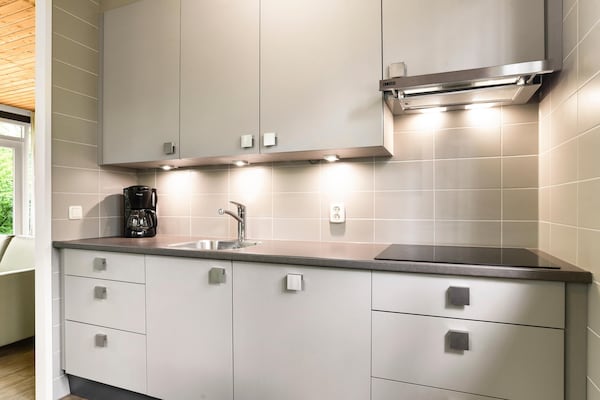 Foto van Bosretraite met open haard - Vakantiehuis in Putten - Kitchen