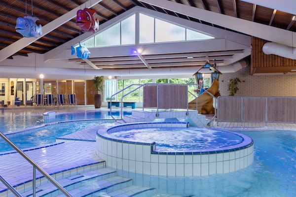 Foto van Bosretraite met open haard - Vakantiehuis in Putten - ParkFacilities