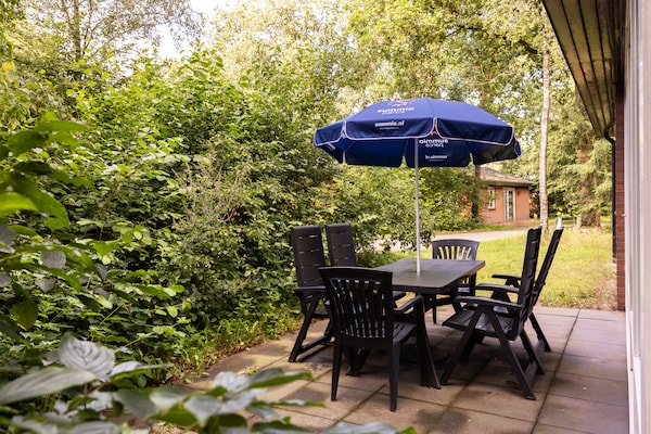 Foto van Bosretraite met open haard - Vakantiehuis in Putten - TerraceBalcony
