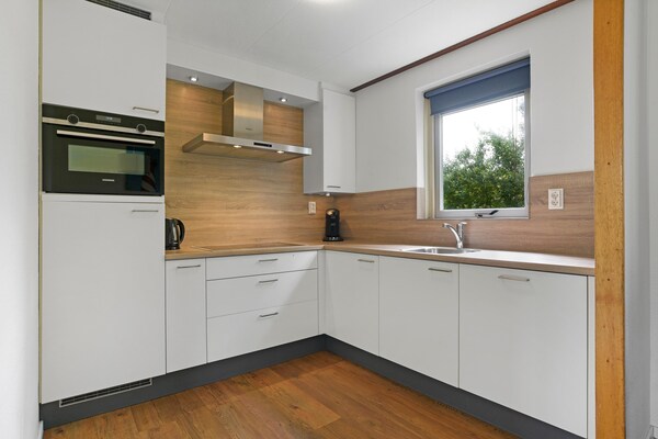 Foto van Vakantiehuis bij Grevelingenmeer Brouwershaven - Vakantiehuis in Brouwershaven - Kitchen