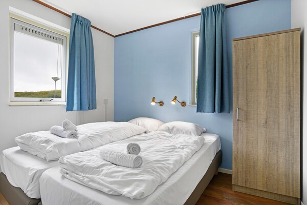 Foto van Vakantiehuis bij Grevelingenmeer Brouwershaven - Vakantiehuis in Brouwershaven - BedRoom