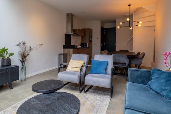 Foto van Appartement in Vrouwenpolder bij Strand - Vakantiehuis in Vrouwenpolder - LivingRoom