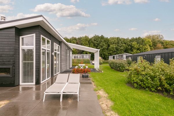 Foto van Huis in Zeeland bij Oosterschelde - Vakantiehuis in Wemeldinge - GardenSummer