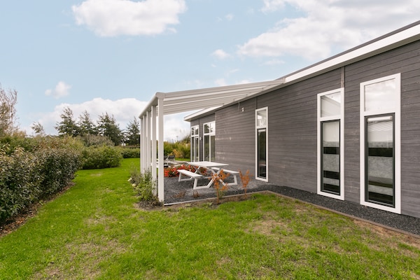 Foto van Huis in Zeeland bij Oosterschelde - Vakantiehuis in Wemeldinge - ExteriorSummer