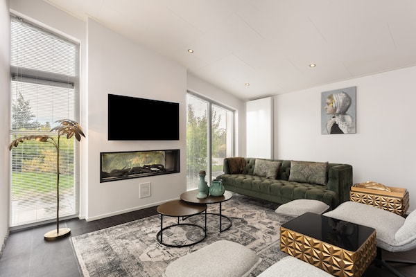 Foto van Huis in Zeeland bij Oosterschelde - Vakantiehuis in Wemeldinge - LivingRoom