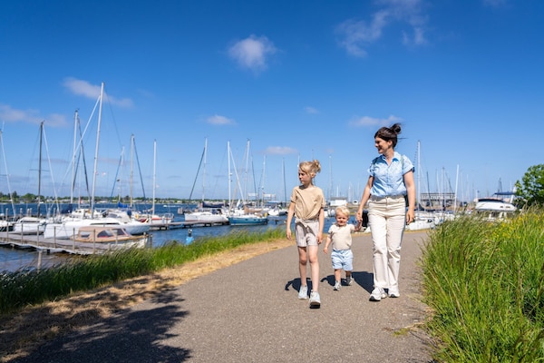 Foto van Villa aan het Veerse Meer met Sauna - Vakantiehuis in Wolphaartsdijk - AreaSummer1KM