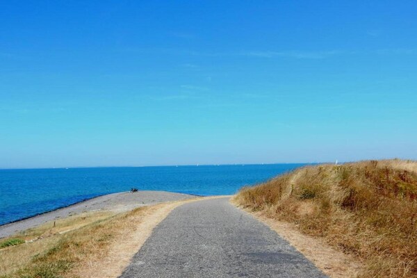 Foto van Appartement aan het water met terras - Vakantiehuis in Kamperland - AreaSummer20KM