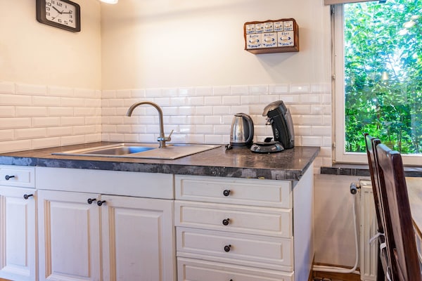 Foto van Vakantiehuis Nieuwvliet bij Strand - Vakantiehuis in Nieuwvliet - Kitchen