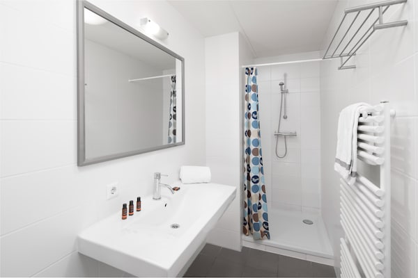 Foto van Bungalow in Cadzand bij Noordzeestrand - Vakantiehuis in Cadzand-Bad - BathRoom