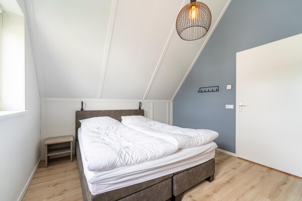 Foto van Vakantiehuis in Scherpenisse bij natuurgebied - Vakantiehuis in Scherpenisse - BedRoom