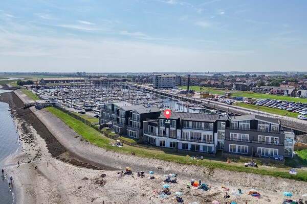 Foto van Vakantie aan zee, Sint-Annaland - Vakantiehuis in Sint-Annaland - ExteriorSummer