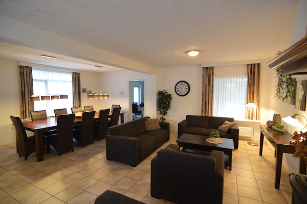 Foto van Comfort en ontspanning in dit charmante herenhuis. - LivingRoom