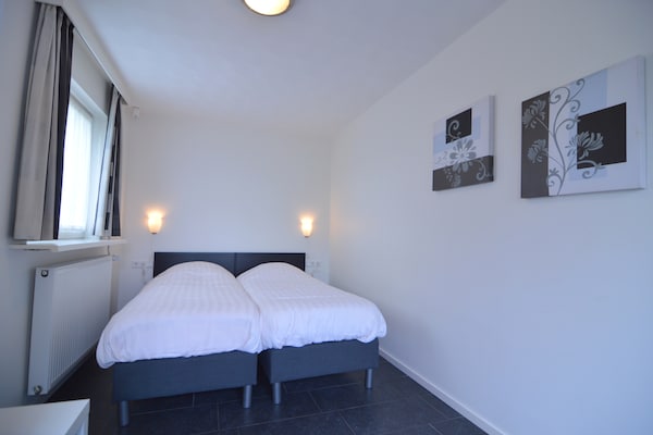 Foto van Comfort en ontspanning in dit charmante herenhuis. - BedRoom