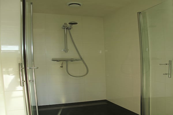 Foto van Vakantiehuis Egmond bij Strand - Vakantiehuis in Egmond aan zee - BathRoom