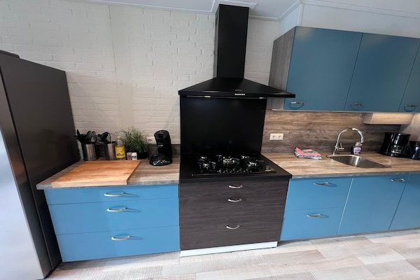 Foto van Bungalow in Limburg bij natuurgebieden - Vakantiehuis in Stramproy - Kitchen