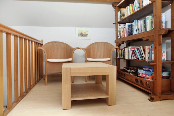 Foto van Koetshuis bij Roermond met tuin - Vakantiehuis in Sint Odilienberg - RecreationRoom