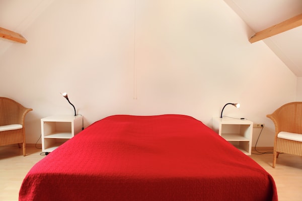 Foto van Koetshuis bij Roermond met tuin - Vakantiehuis in Sint Odilienberg - BedRoom