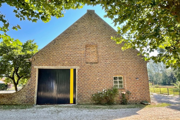 Foto van Koetshuis bij Roermond met tuin - Vakantiehuis in Sint Odilienberg - AreaSummer1KM