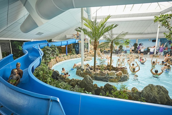 Foto van Boerderij in Limburg met Zwemparadijs - Vakantiehuis in Roggel - ParkFacilities