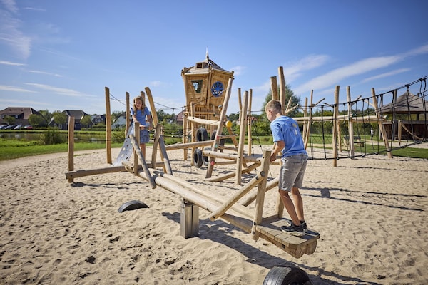 Foto van Boerderij in Limburg met Zwembad - Vakantiehuis in Roggel - ParkFacilities