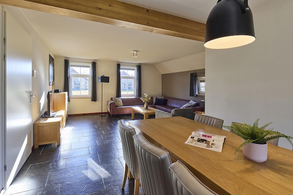 Foto van Boerderij in Limburg met Zwembad - Vakantiehuis in Roggel - LivingRoom