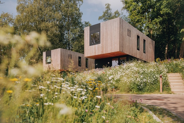 Foto van Leuke heuvellodge in Gulpen met geweldig uitzicht - Vakantiehuis in Gulpen - AreaSummer1KM