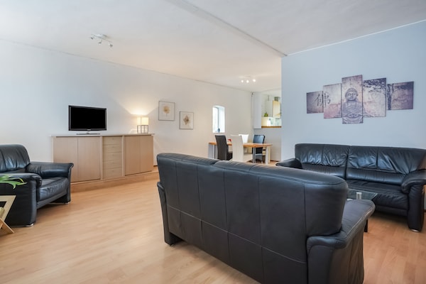 Foto van Bungalow in Landgraaf met terras - Vakantiehuis in Landgraaf - LivingRoom