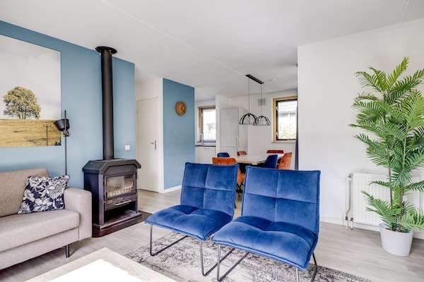 Foto van Bosbungalow voor 5 gasten in Ewijk - Vakantiehuis in Ewijk - LivingRoom