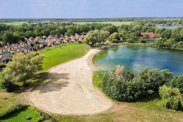 Foto van Bosbungalow voor 5 gasten in Ewijk - Vakantiehuis in Ewijk - AreaSummer1KM