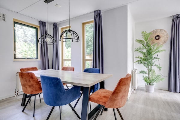 Foto van Bosbungalow voor 5 gasten in Ewijk - Vakantiehuis in Ewijk - DiningRoom