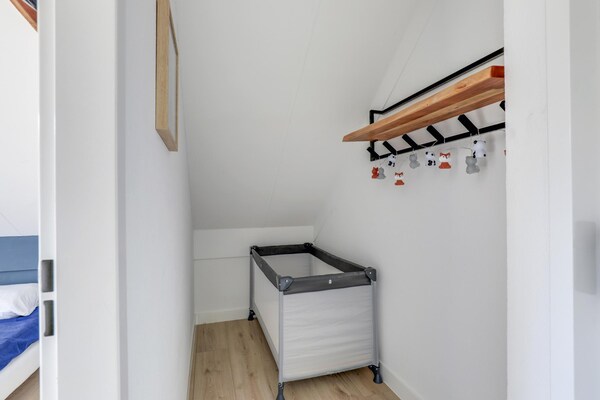 Foto van Bungalow aan het meer met tuin, geschikt voor 6 - Vakantiehuis in Ewijk - Facilities