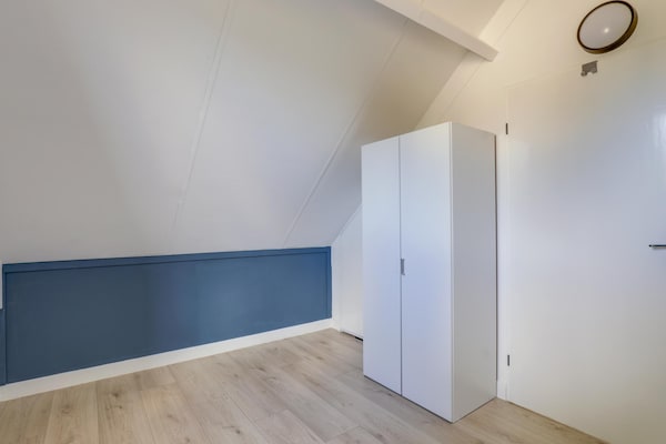 Foto van Bungalow aan het meer met tuin, geschikt voor 6 - Vakantiehuis in Ewijk - Ambiance