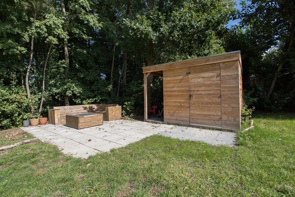 Foto van Bungalow in het bos voor 4 personen - Vakantiehuis in Ewijk - Facilities