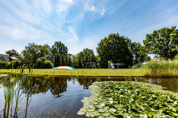 Foto van Spa Villa bij het Sallandse Bos - Vakantiehuis in Hellendoorn - ParkFacilities