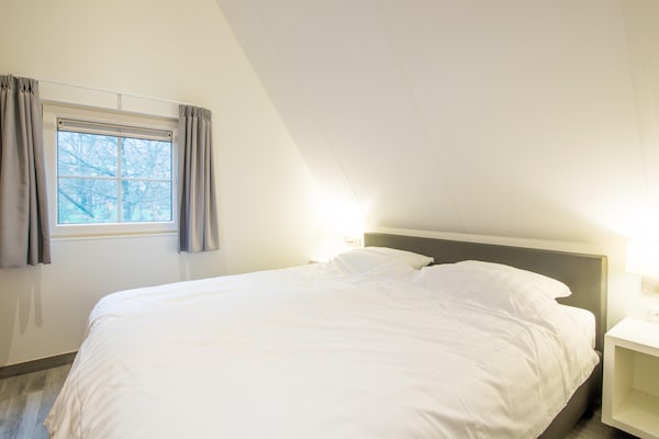 Foto van Wellnessvilla in rustige natuur - Vakantiehuis in Hellendoorn - BedRoom